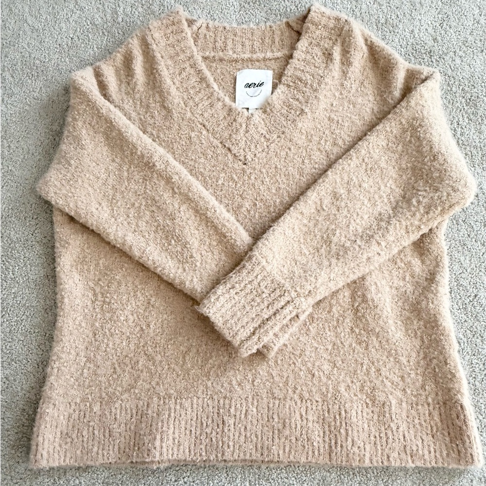Aerie Women's Tan V-Neck Sweater size L